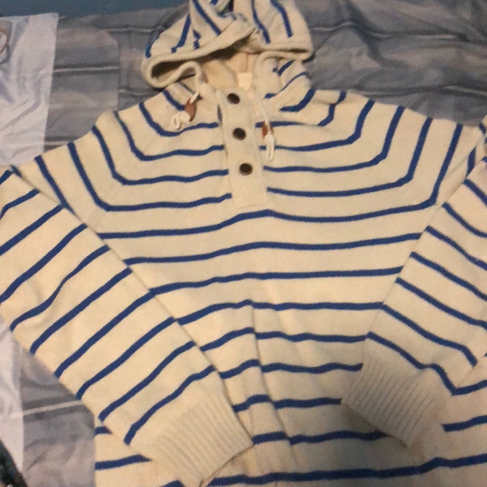 Sweater hoodie